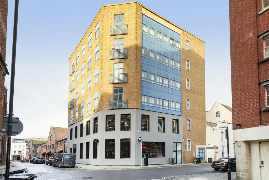 5 bedroom apartment for rent