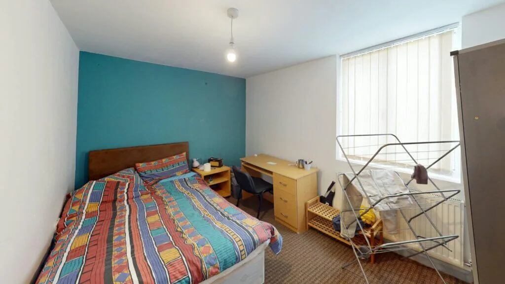 6 bedroom terraced house for rent