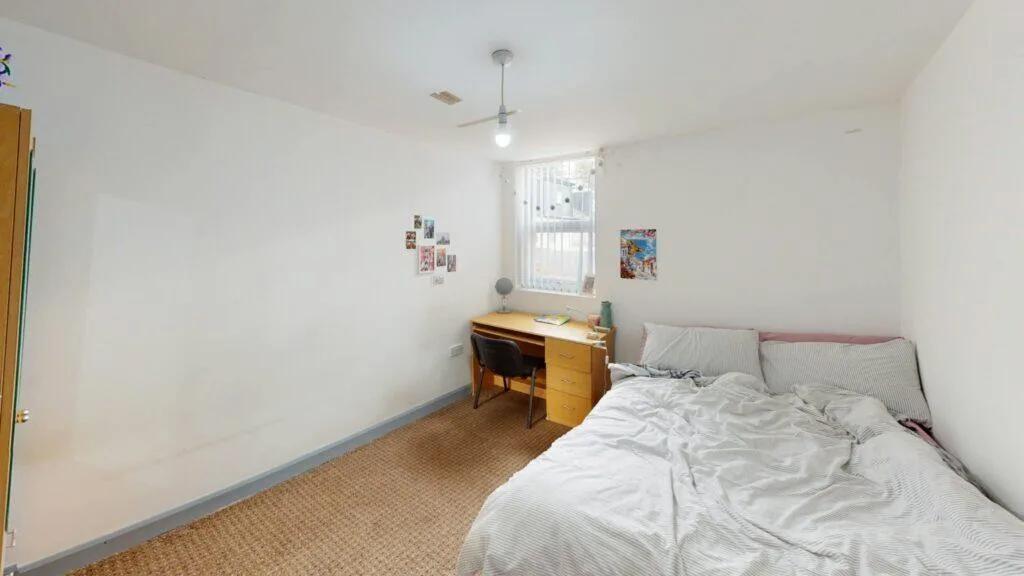 6 bedroom terraced house for rent