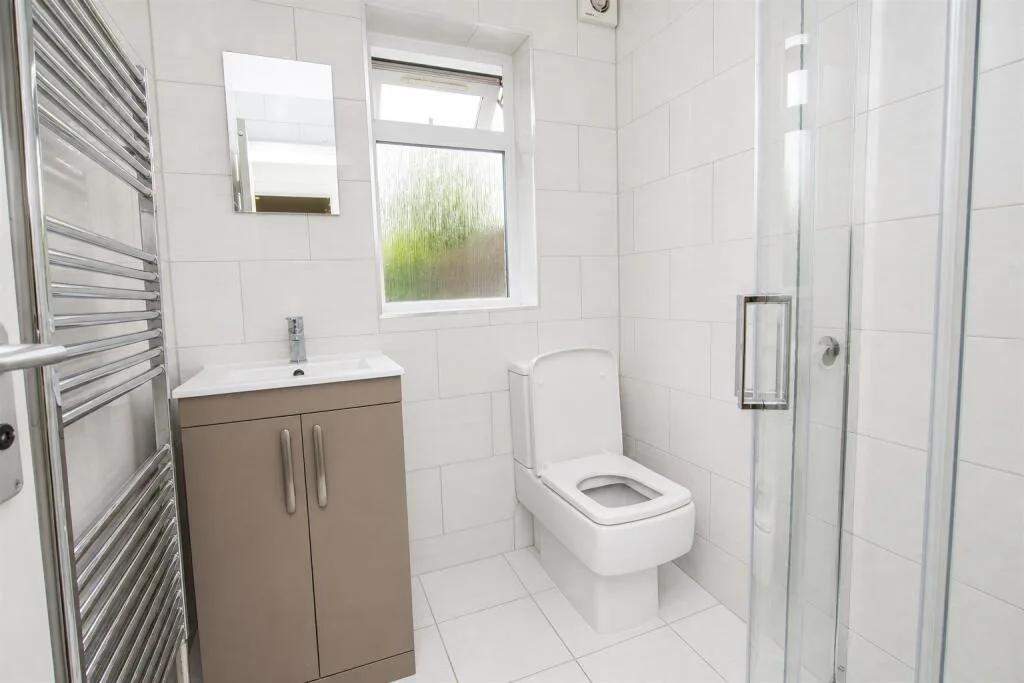 4 bedroom house for rent