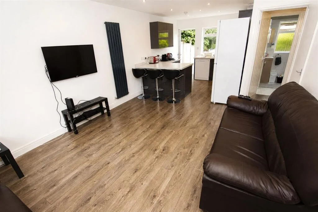4 bedroom house for rent