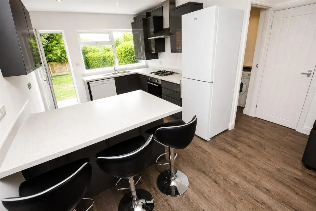 4 bedroom house for rent