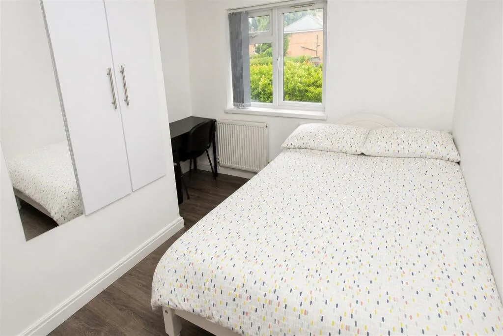 4 bedroom house for rent