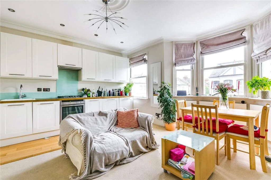 2 bedroom flat for rent