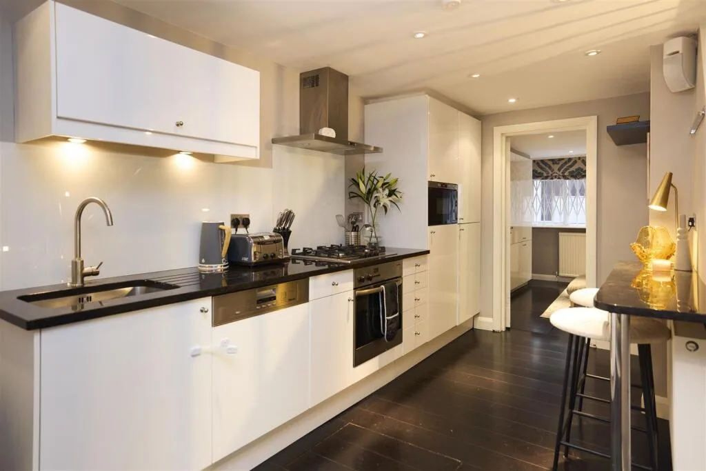 2 bedroom house for rent