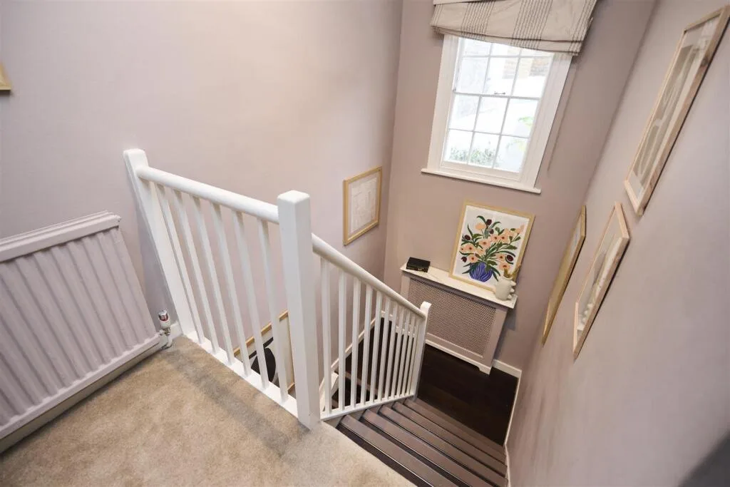 2 bedroom house for rent