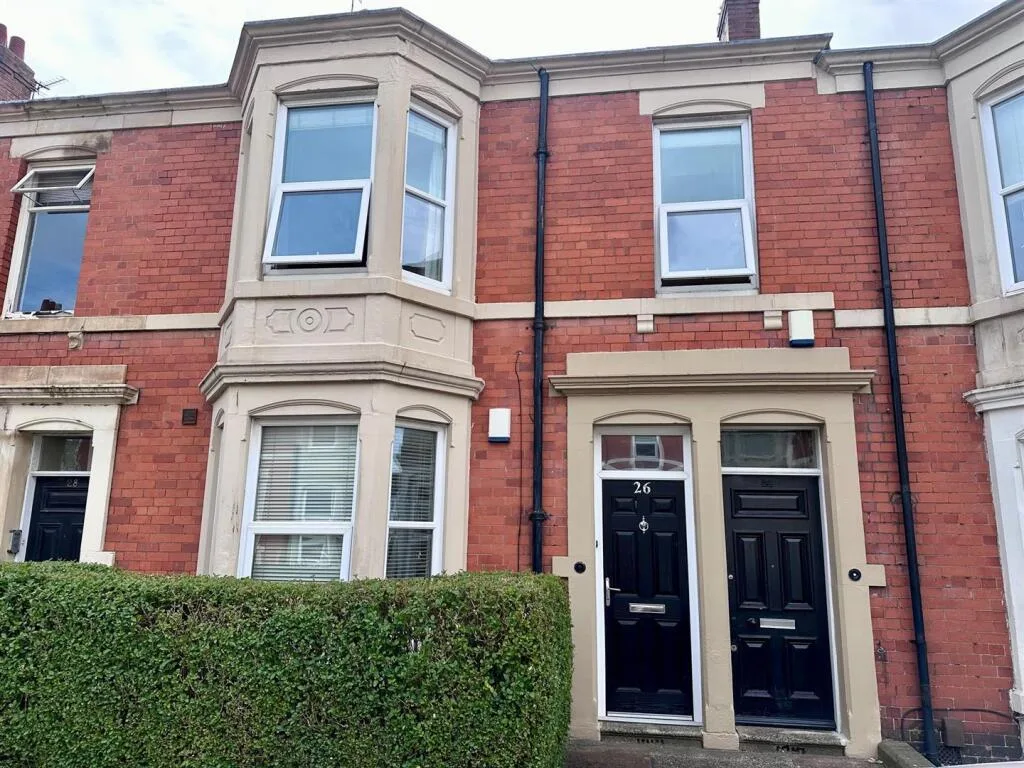 6 bedroom flat for rent