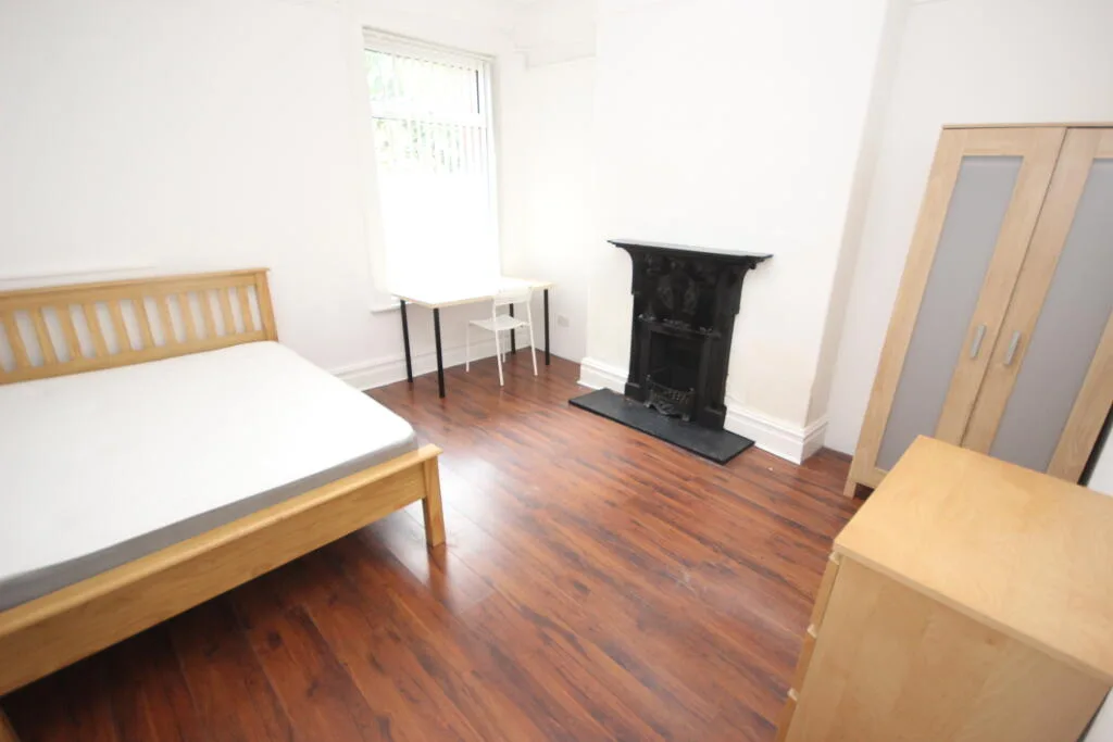 4 bedroom terraced house for rent