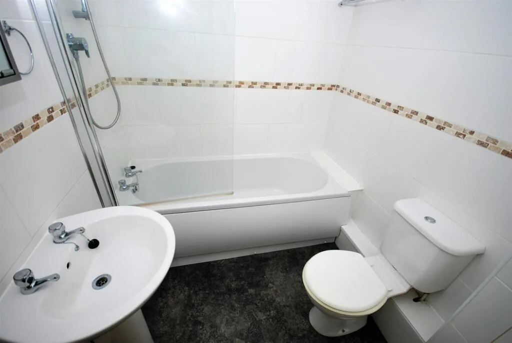 5 bedroom apartment for rent