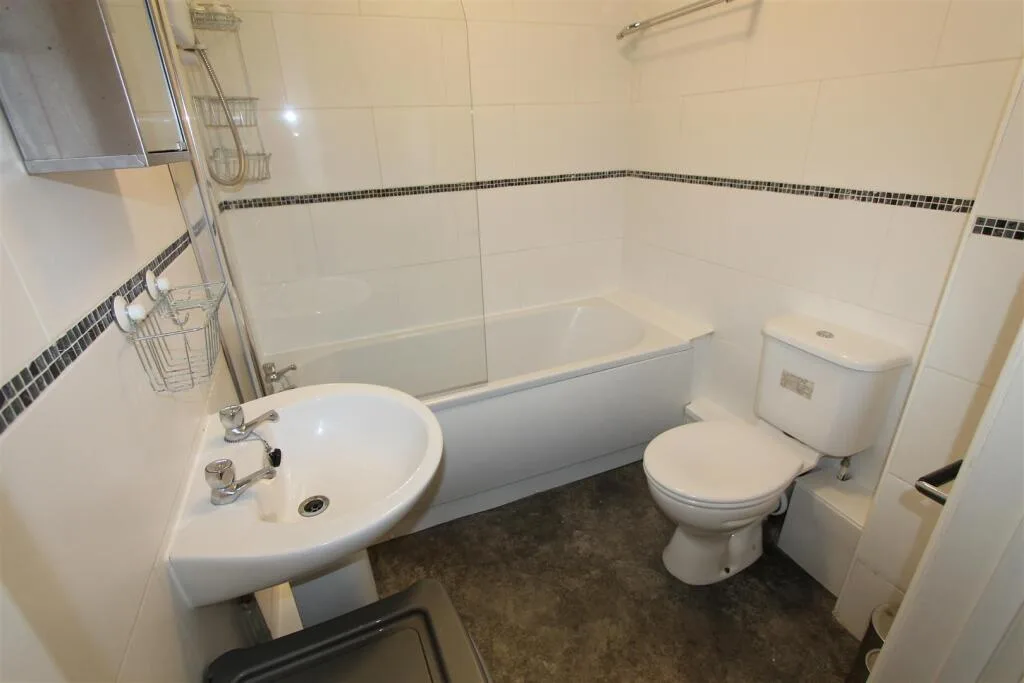 5 bedroom apartment for rent
