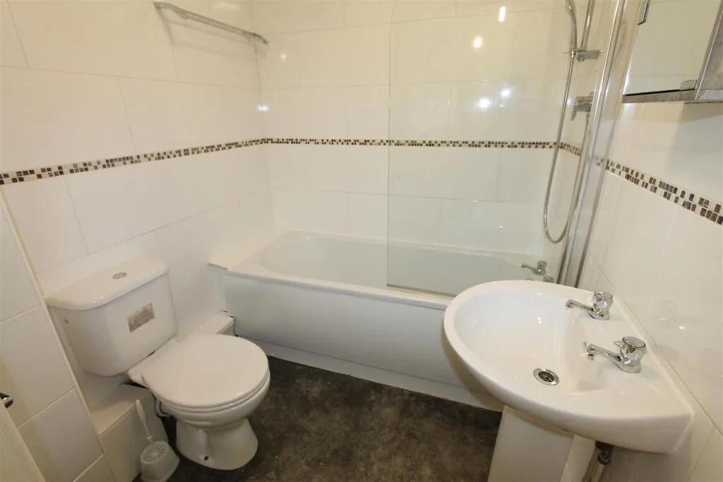 5 bedroom apartment for rent