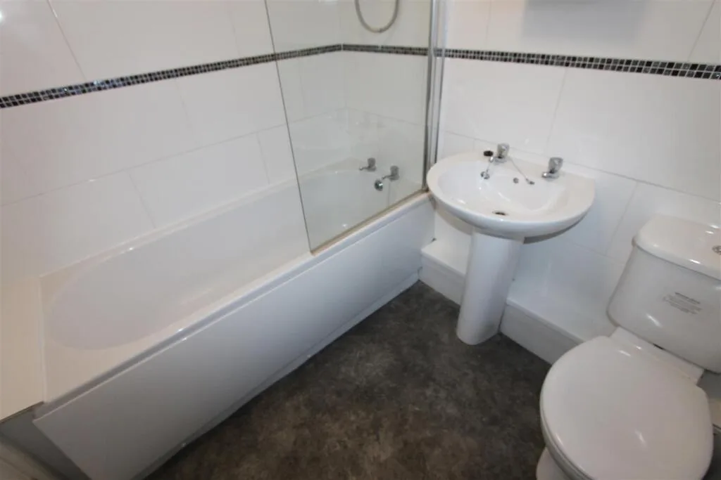 5 bedroom apartment for rent