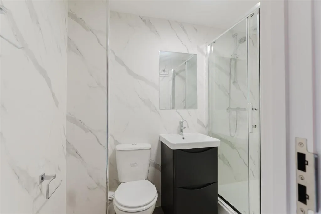 5 bedroom apartment for rent