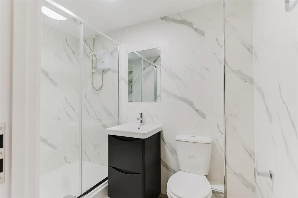 5 bedroom apartment for rent