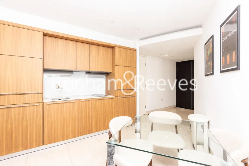Studio flat for rent