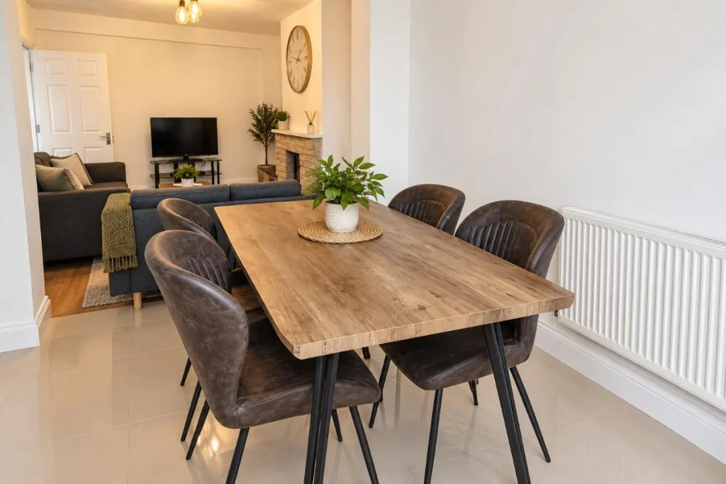 4 bedroom semi-detached house for rent