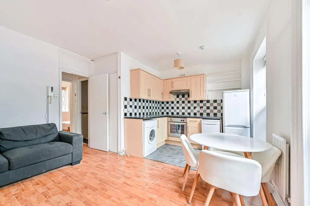 1 bedroom flat for rent