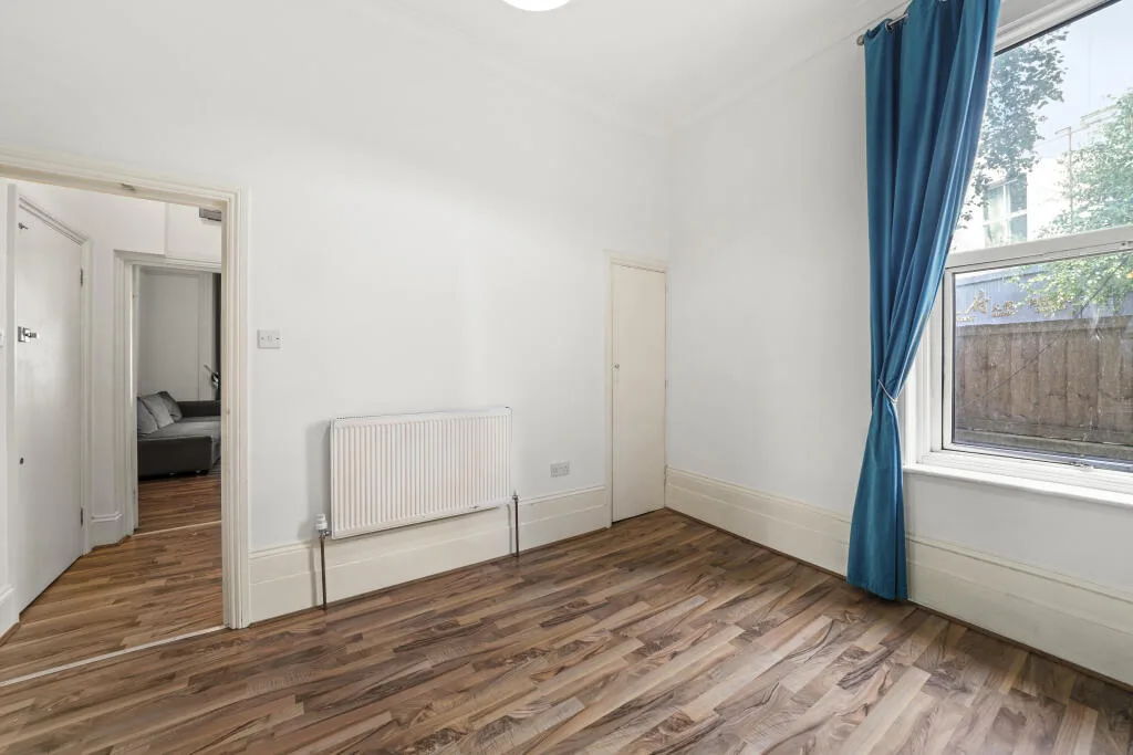 1 bedroom ground floor flat for rent