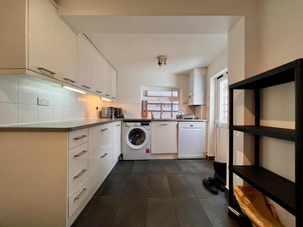 2 bedroom terraced house for rent