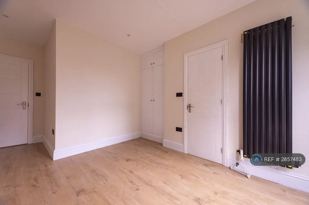 5 bedroom maisonette for rent