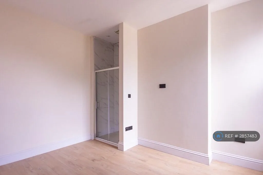 5 bedroom maisonette for rent