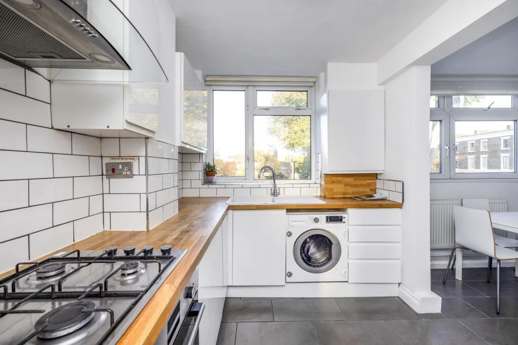 3 bedroom flat for rent