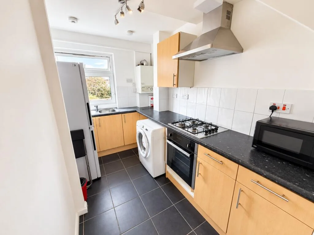 3 bedroom flat for rent