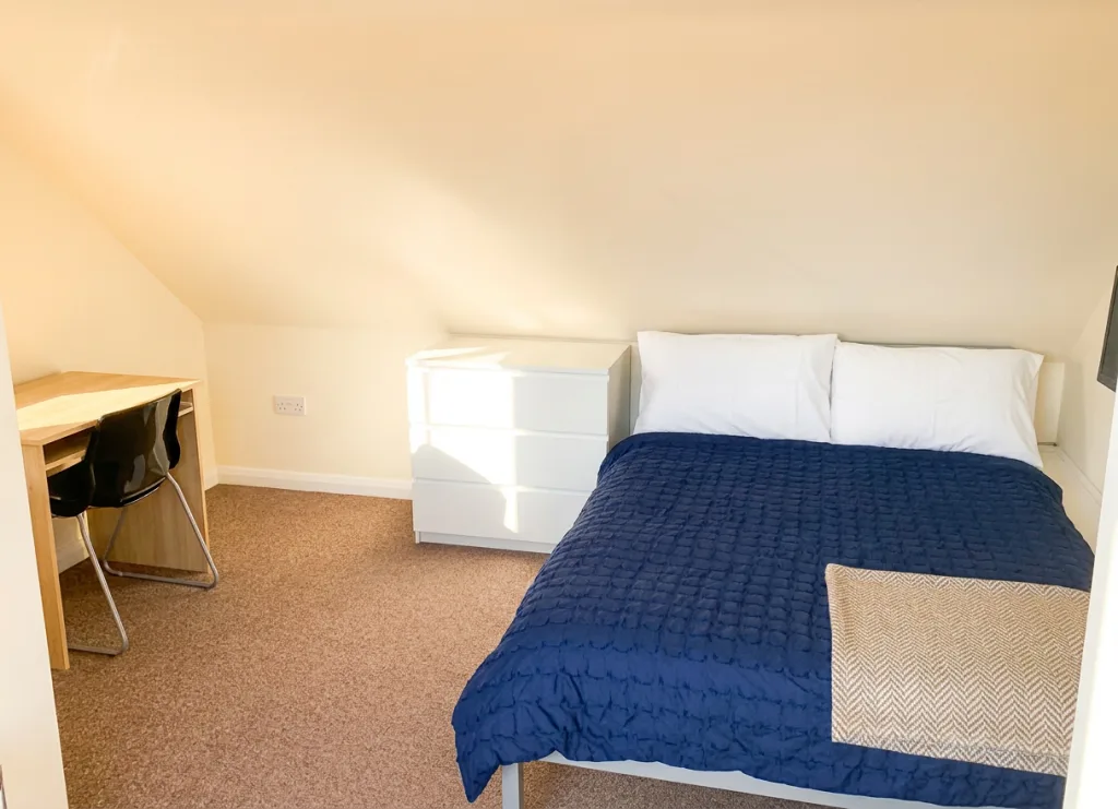 5 bedroom terraced house for rent