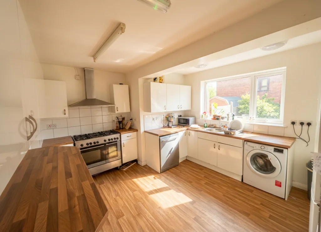 5 bedroom terraced house for rent