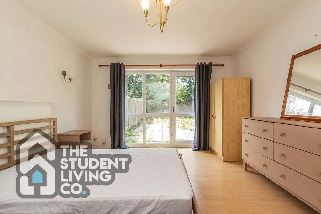 2 bedroom end of terrace house for rent