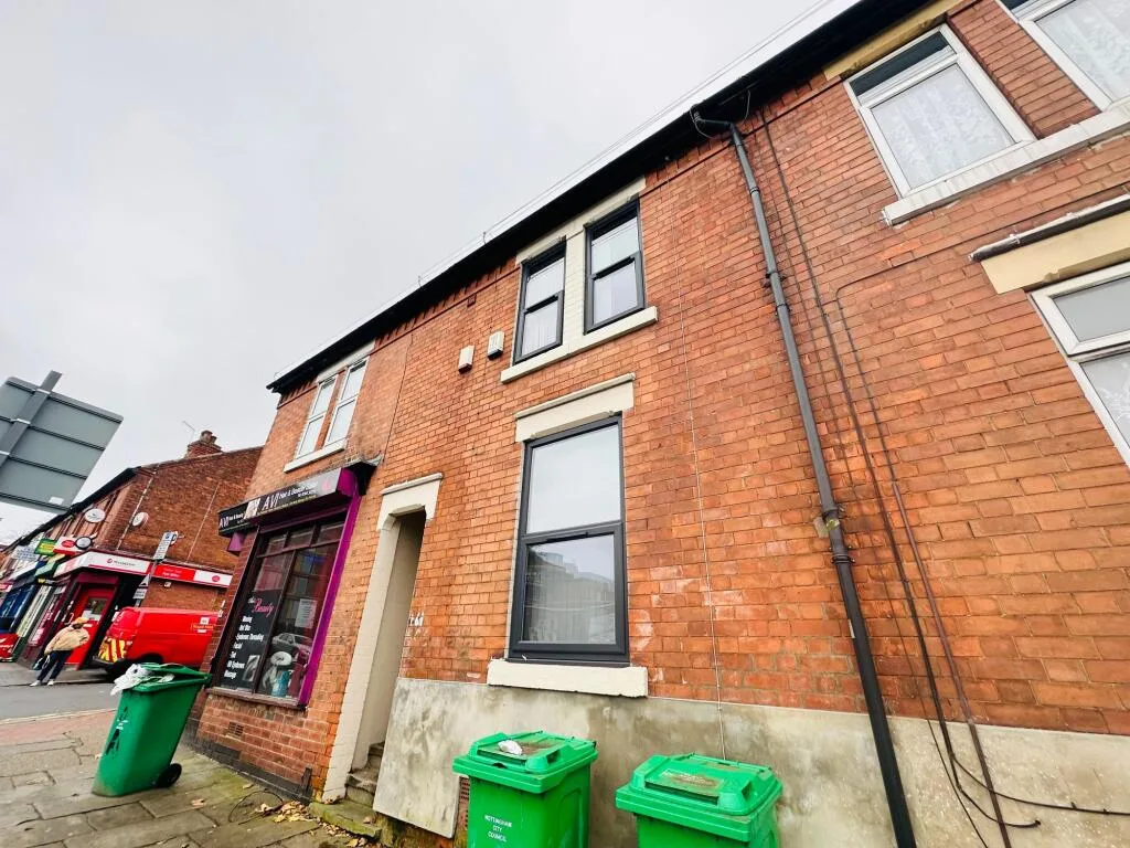 6 bedroom terraced house for rent