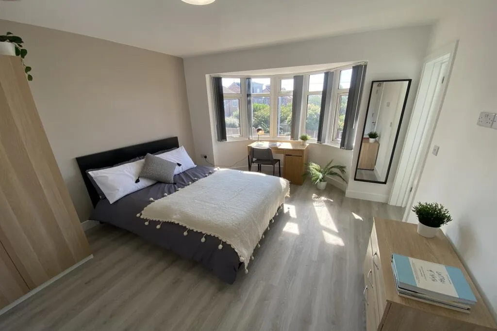 5 bedroom detached house for rent