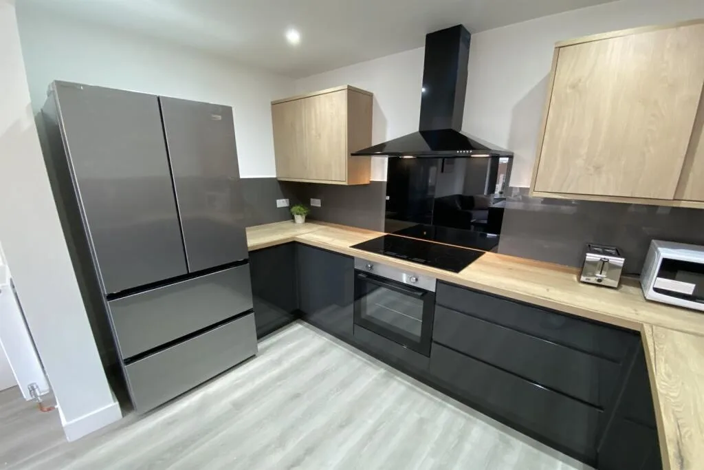 5 bedroom detached house for rent