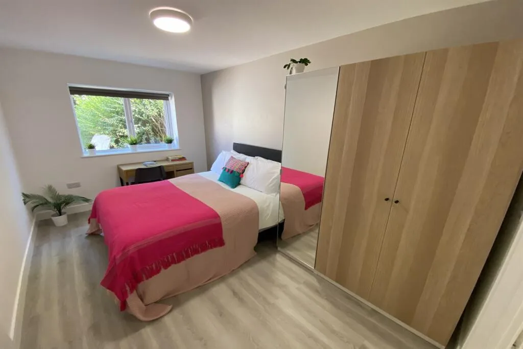 5 bedroom detached house for rent