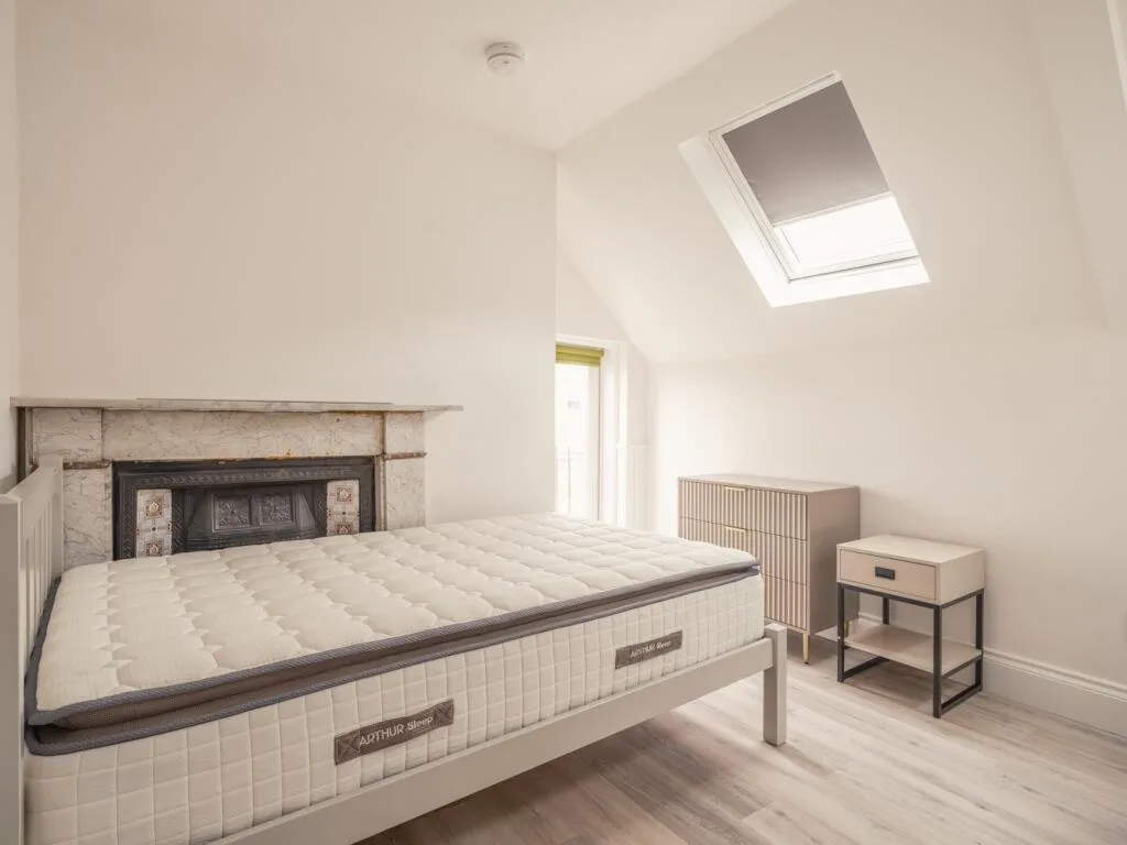 6 bedroom maisonette for rent