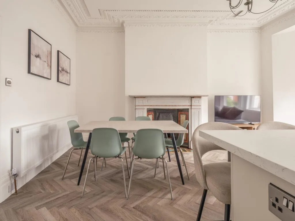 6 bedroom maisonette for rent