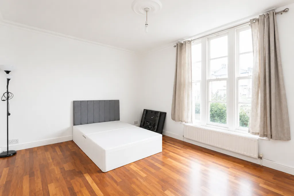 4 bedroom maisonette for rent