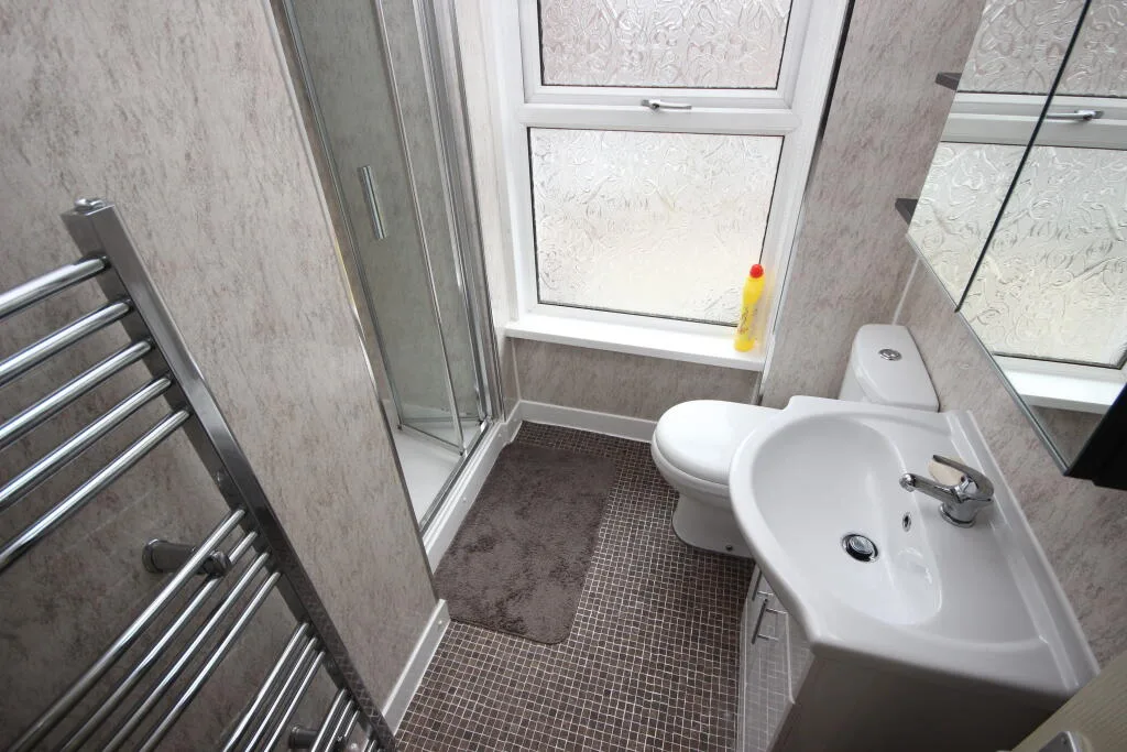 5 bedroom terraced house for rent