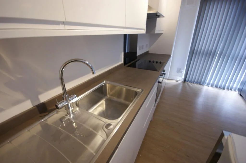 4 bedroom maisonette for rent