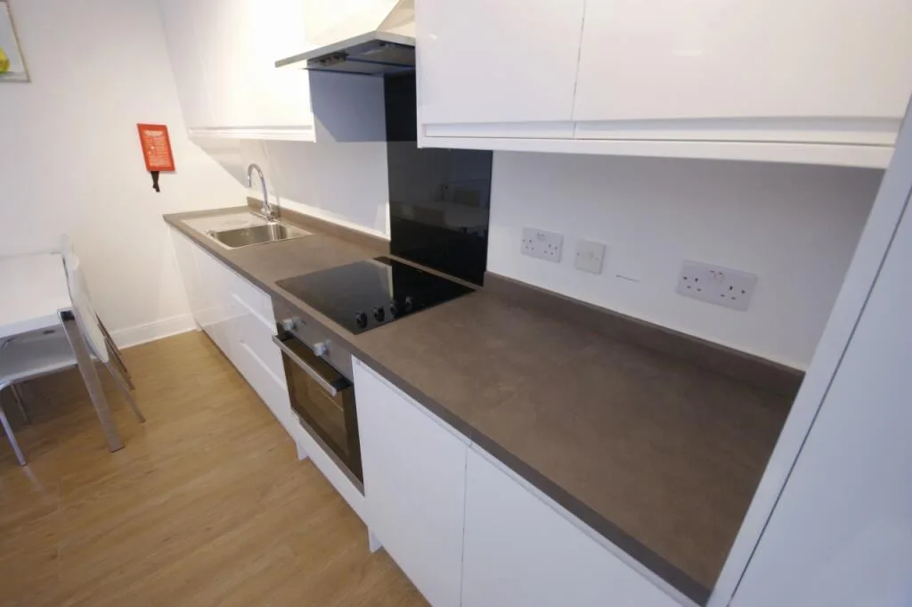 4 bedroom maisonette for rent