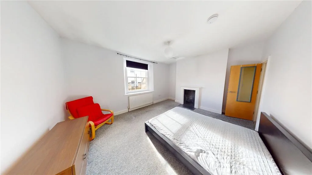 3 bedroom maisonette for rent