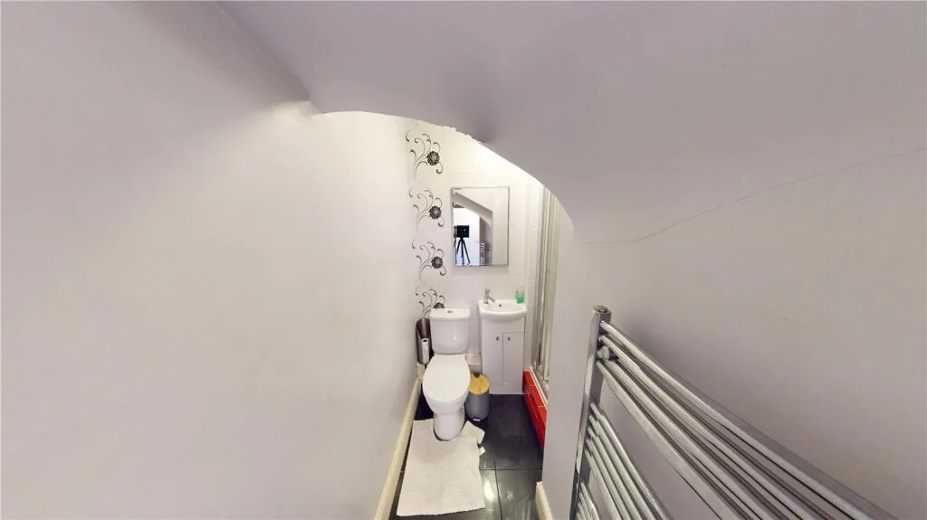 3 bedroom maisonette for rent