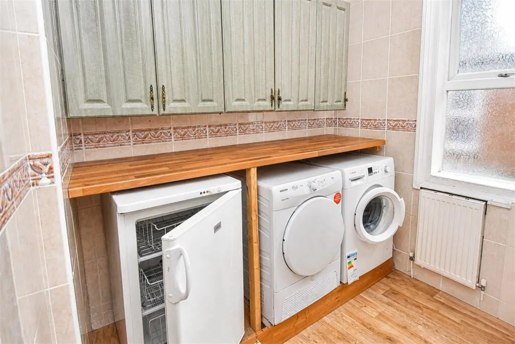 4 bedroom apartment for rent