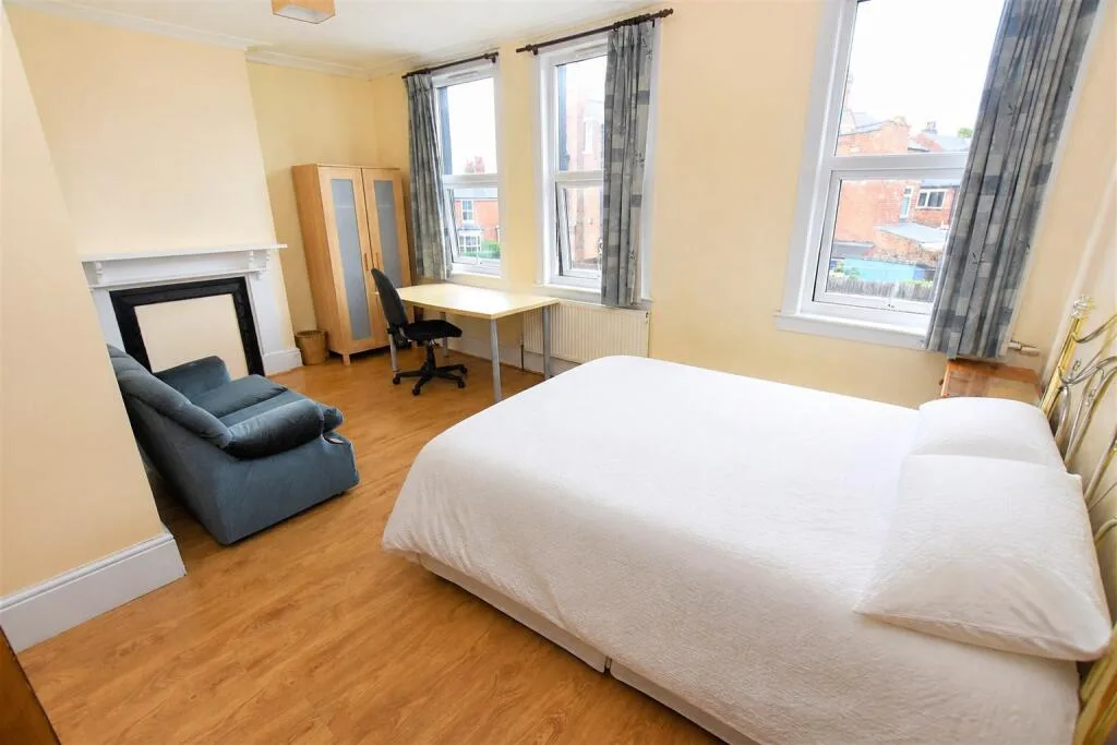 4 bedroom apartment for rent
