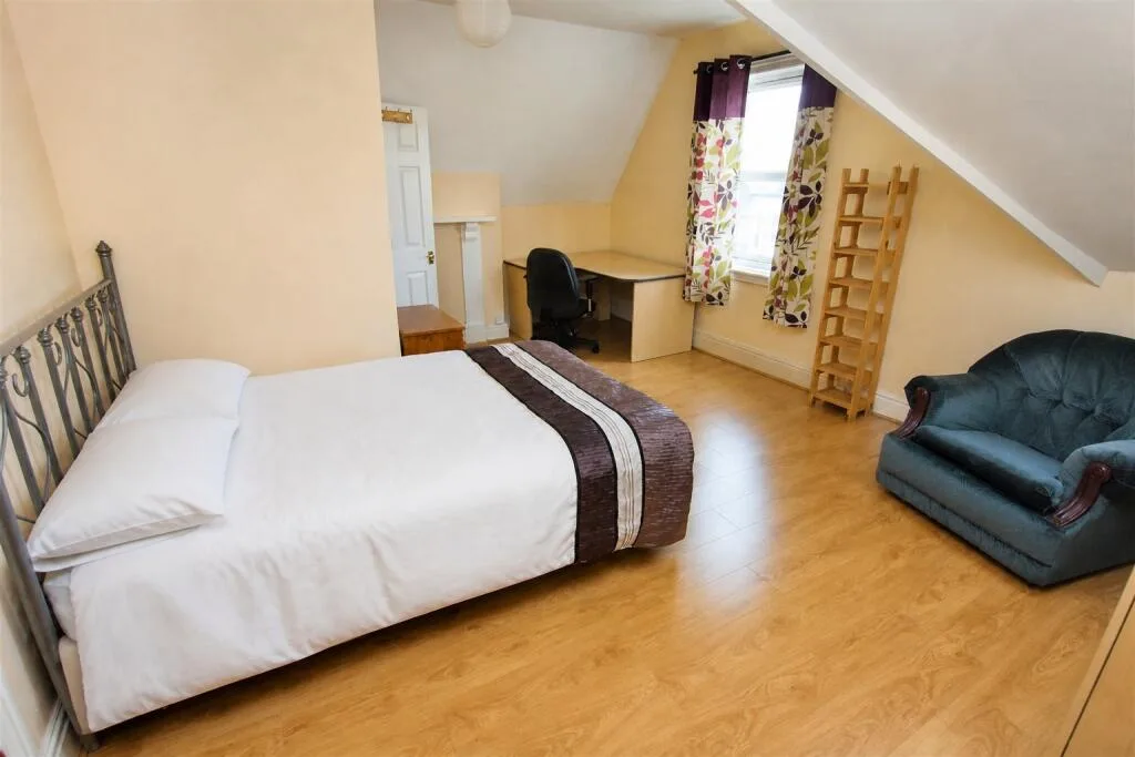 4 bedroom apartment for rent