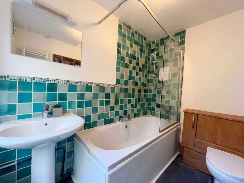 4 bedroom terraced house for rent