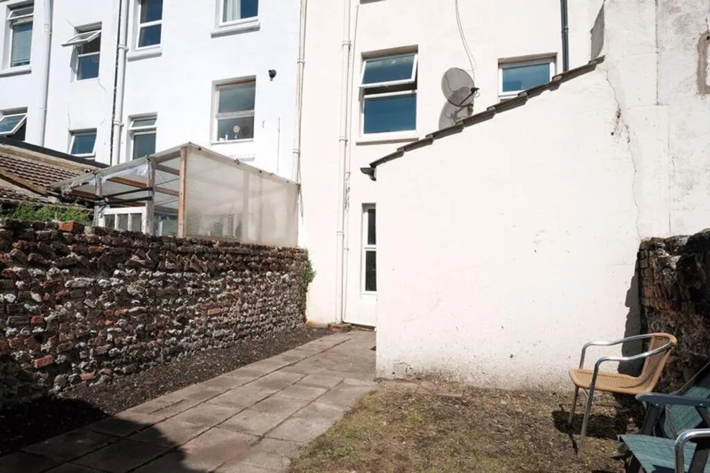4 bedroom terraced house for rent