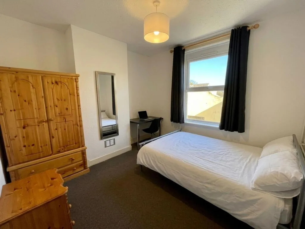 4 bedroom terraced house for rent