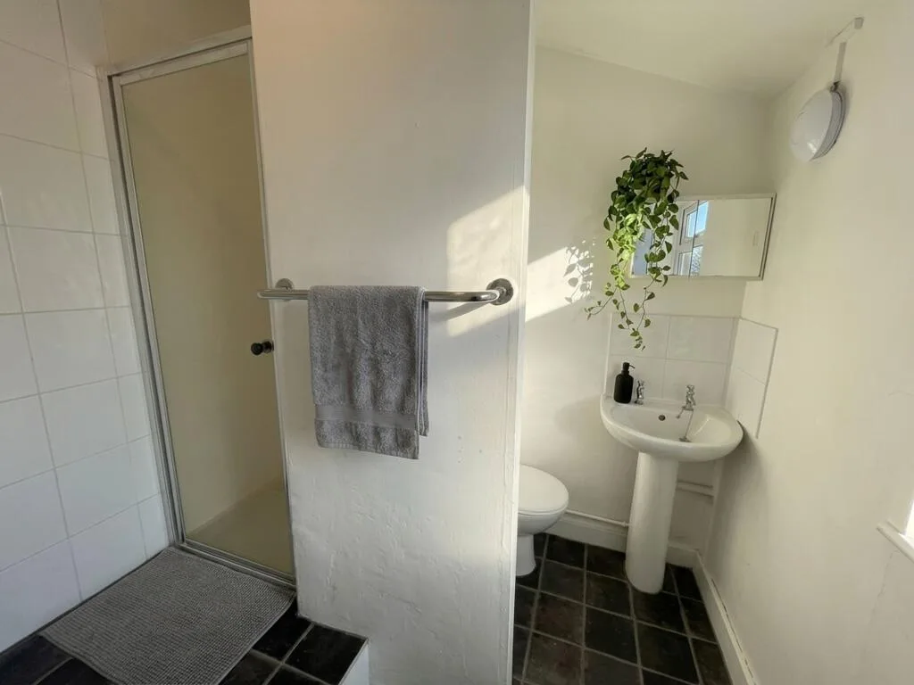 4 bedroom terraced house for rent