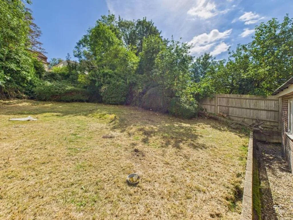 6 bedroom terraced house for rent